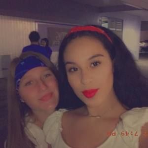 Meet your Posher, Lydia